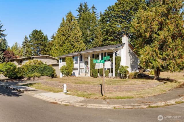Property photo for 18920 127th Place Se, Renton photo 5