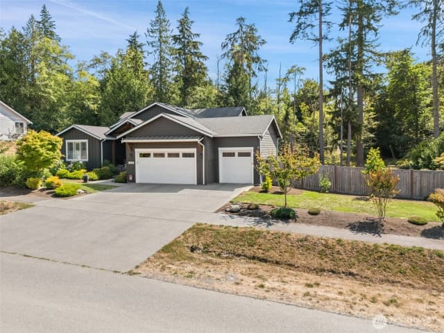 Property photo for 10849 Ne Apple Tree Point Lane, Kingston photo 4