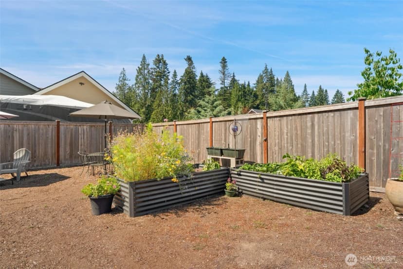 Property photo for 10849 Ne Apple Tree Point Lane, Kingston photo 28