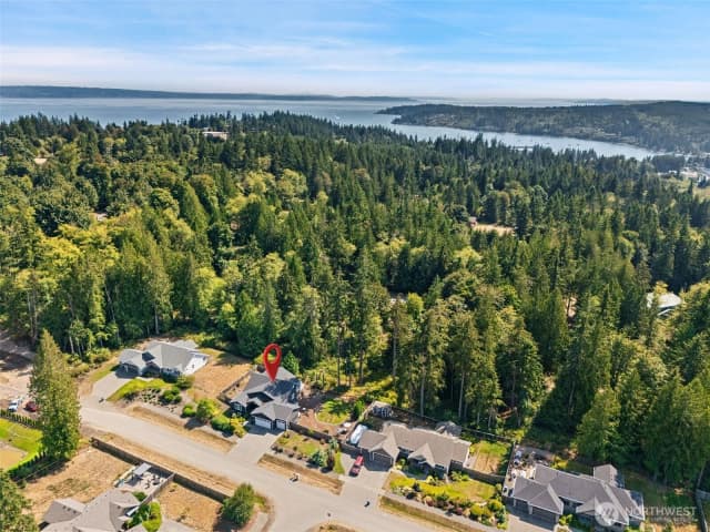 Property photo for 10849 Ne Apple Tree Point Lane, Kingston photo 5