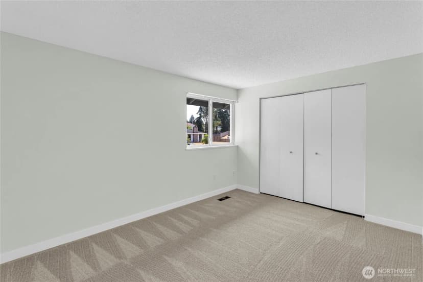 Property photo for 7902 89th Avenue Sw, Lakewood photo 14