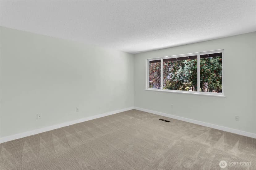Property photo for 7902 89th Avenue Sw, Lakewood photo 15