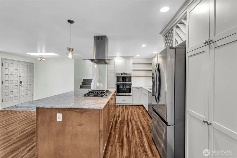 Property photo for 7902 89th Avenue Sw, Lakewood photo 8