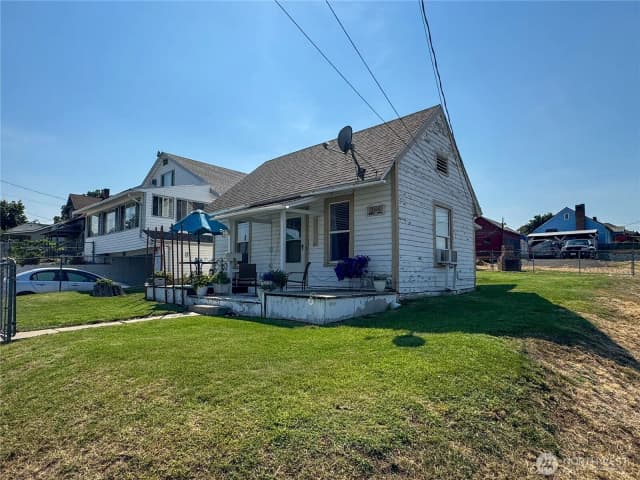 Property photo for 800 Methow Street, Wenatchee