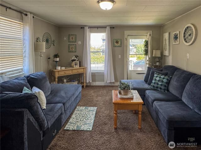 Property photo for 800 Methow Street, Wenatchee photo 3