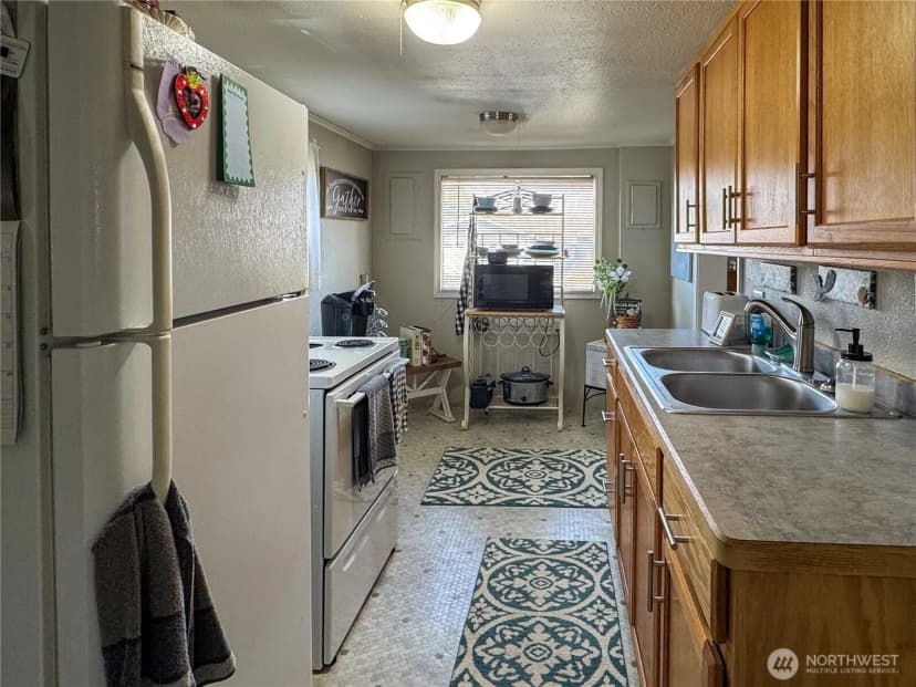 Property photo for 800 Methow Street, Wenatchee photo 8