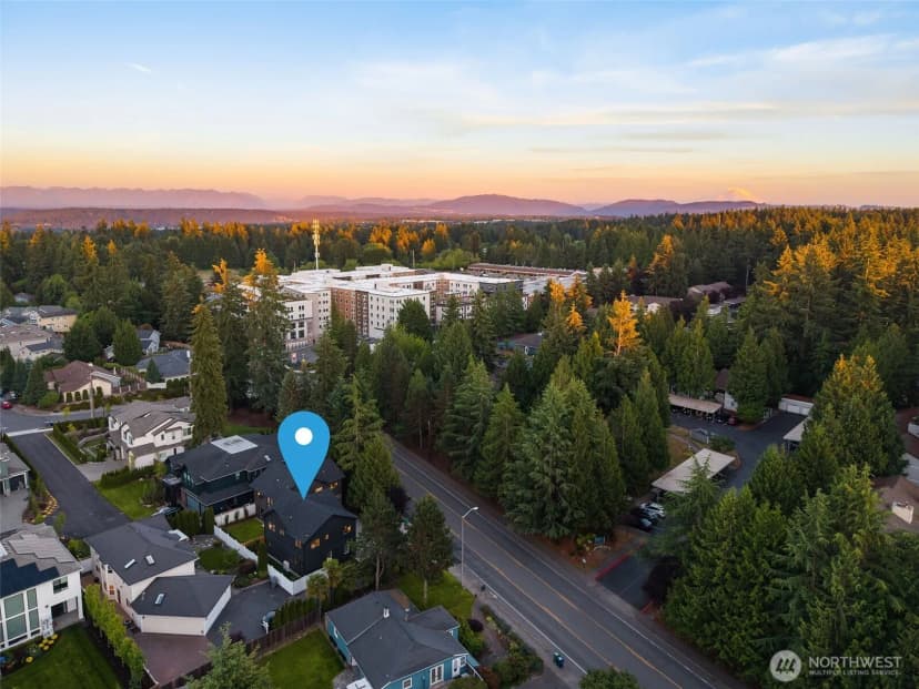 Property photo for 12908 Ne 70th Place, Kirkland photo 34