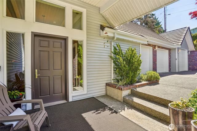Property photo for 26100 134th Avenue Se, Kent photo 4