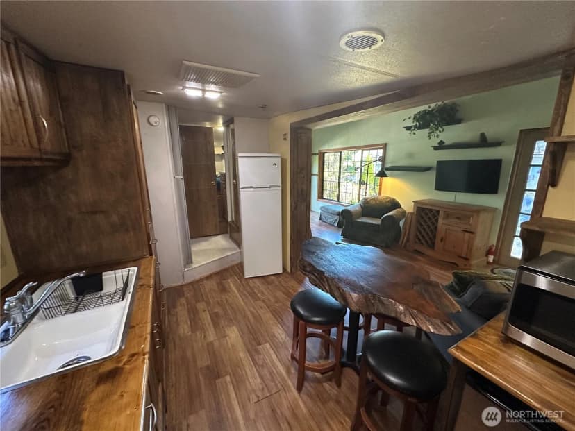 Property photo for 44894 Kloshe Trail, Concrete photo 7