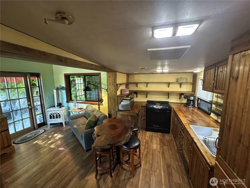 Property photo for 44894 Kloshe Trail, Concrete photo 12