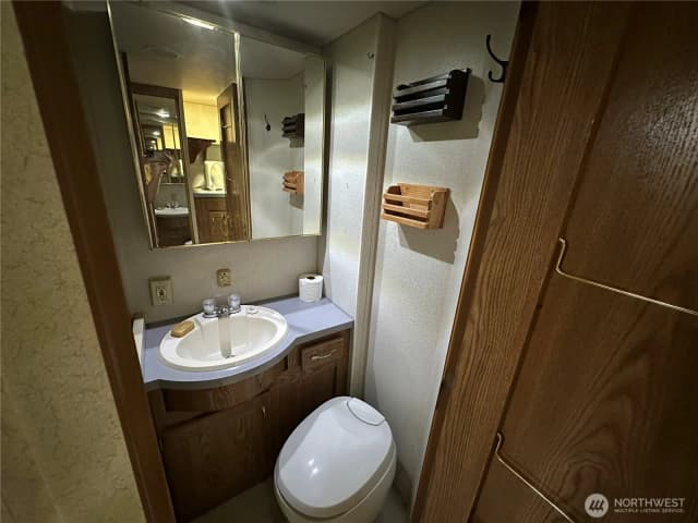 Property photo for 44894 Kloshe Trail, Concrete photo 3