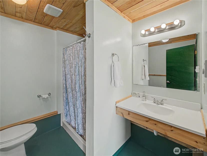 Property photo for 621 E Mason Avenue, Buckley photo 8