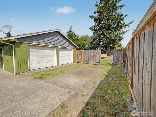 Property photo for 621 E Mason Avenue, Buckley photo 5