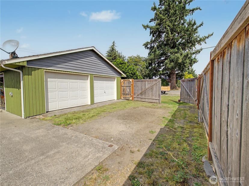 Property photo for 621 E Mason Avenue, Buckley photo 5
