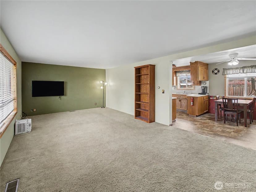 Property photo for 621 E Mason Avenue, Buckley photo 14