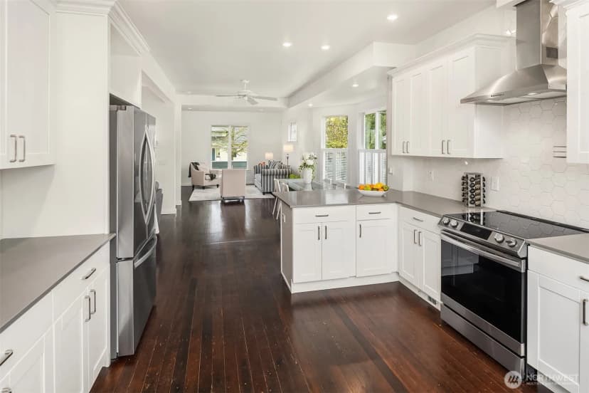 Property photo for 227 29th Avenue E, Seattle photo 13