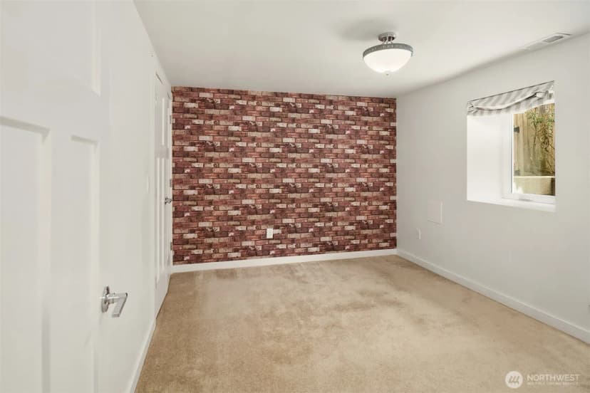 Property photo for 227 29th Avenue E, Seattle photo 30