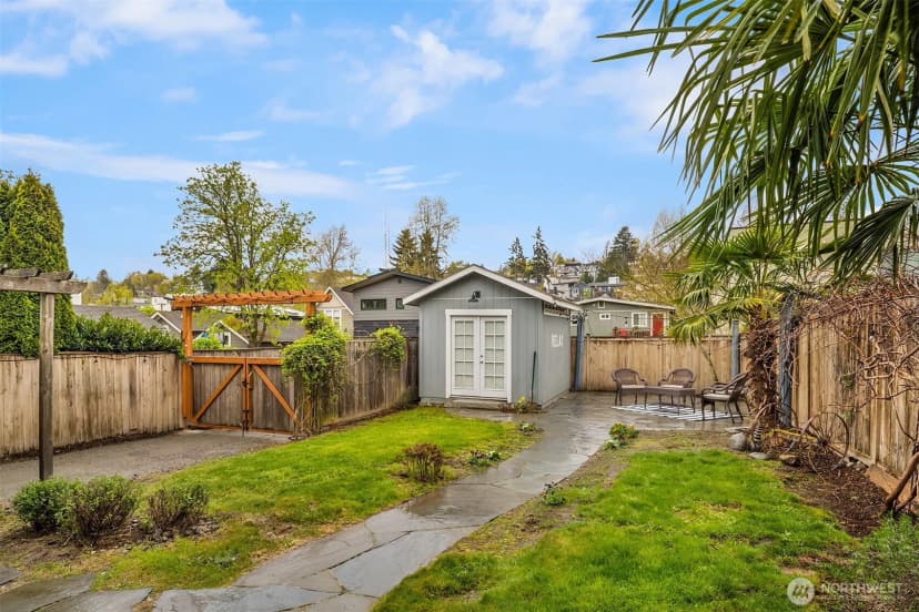 Property photo for 227 29th Avenue E, Seattle photo 34