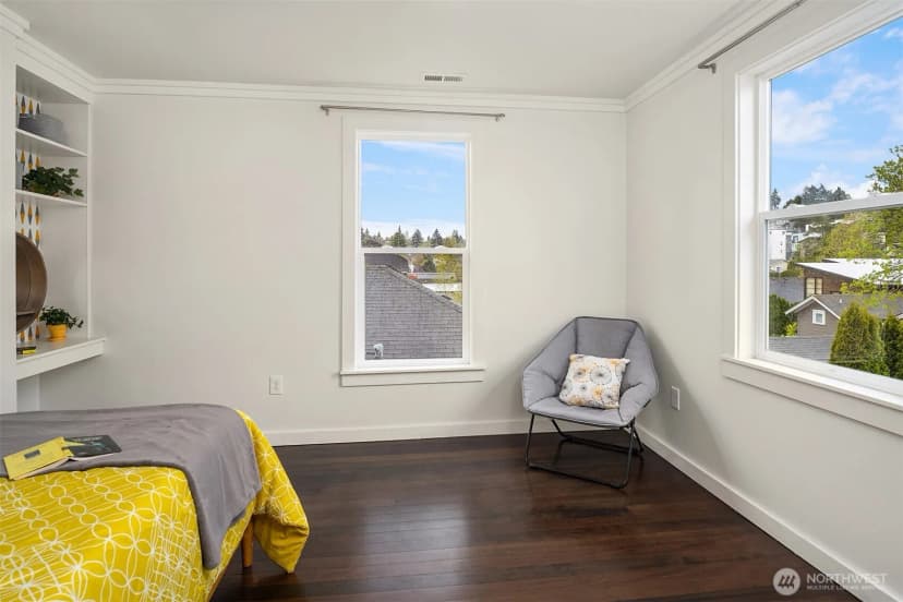 Property photo for 227 29th Avenue E, Seattle photo 24