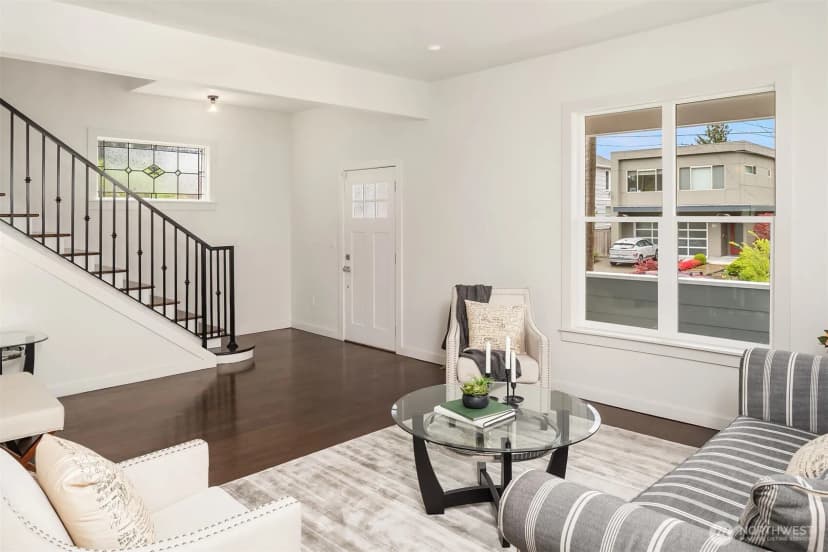 Property photo for 227 29th Avenue E, Seattle photo 19