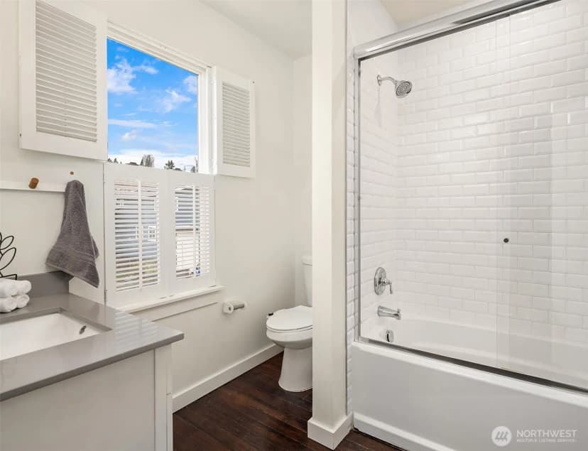 Property photo for 227 29th Avenue E, Seattle photo 25