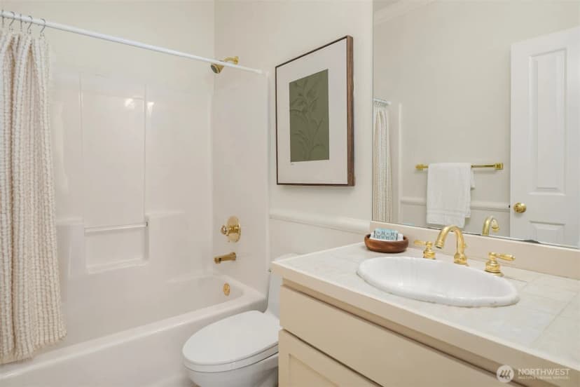 Property photo for 1543 Ne Iris Street, Issaquah photo 12
