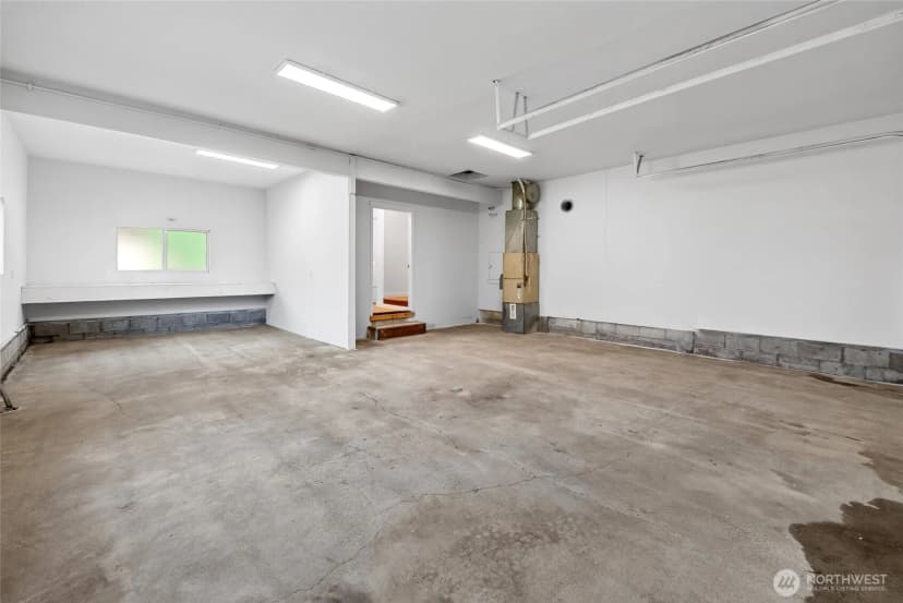 Property photo for 31419 Mountain Hwy E, Eatonville photo 17