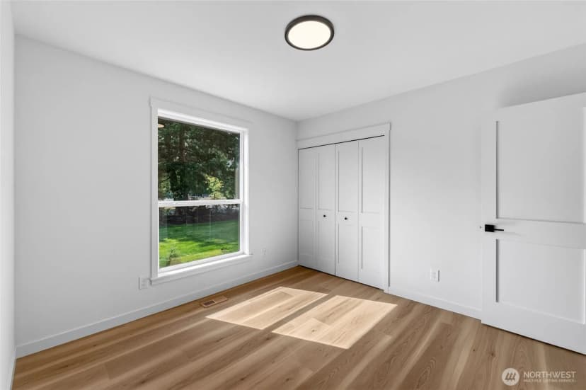 Property photo for 31419 Mountain Hwy E, Eatonville photo 15