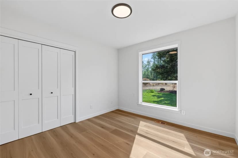 Property photo for 31419 Mountain Hwy E, Eatonville photo 12