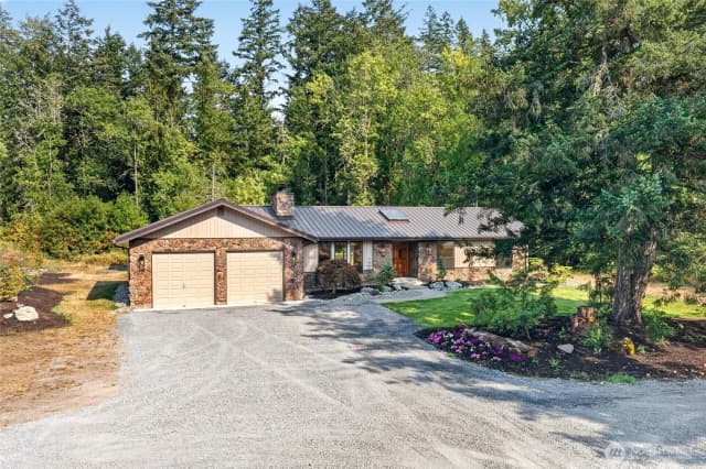 Property photo for 31419 Mountain Hwy E, Eatonville