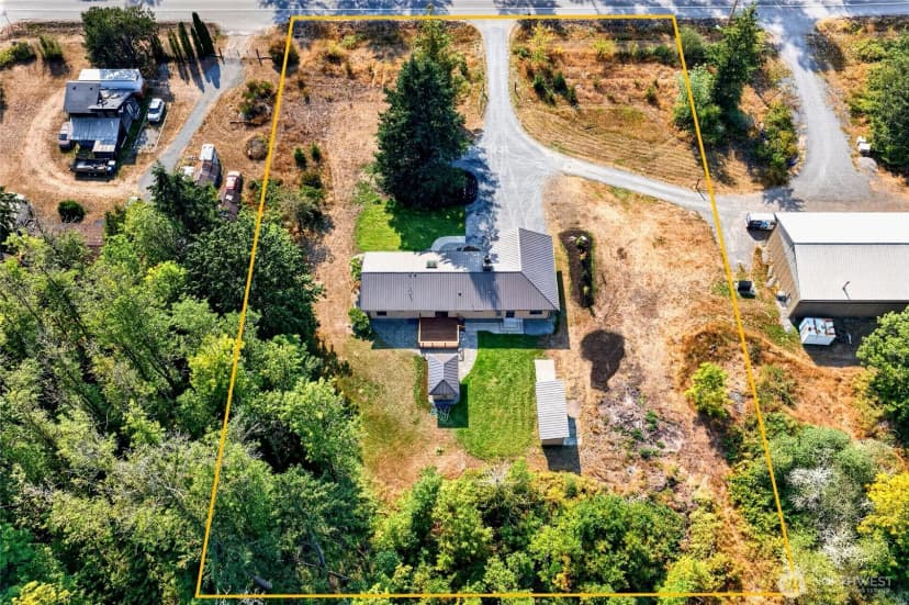 Property photo for 31419 Mountain Hwy E, Eatonville photo 22