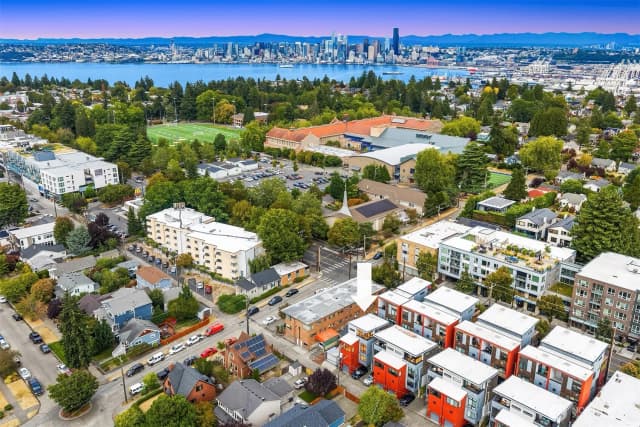 Property photo for 3211 California Avenue Sw, Seattle