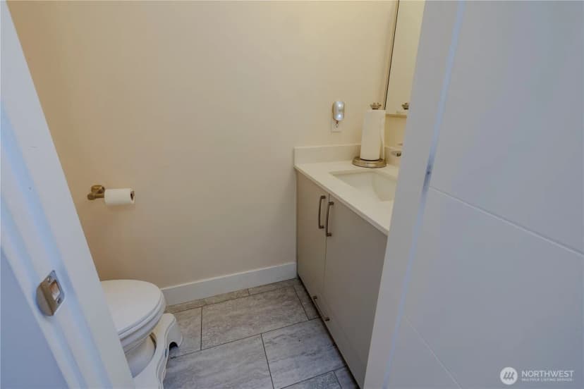 Property photo for 1318 Beazer Court, Bellingham photo 17