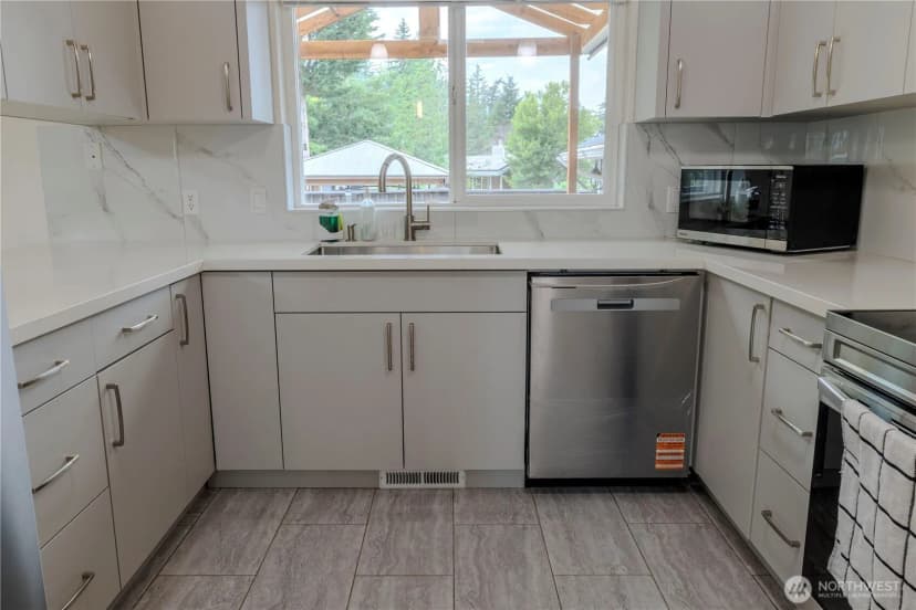 Property photo for 1318 Beazer Court, Bellingham photo 15