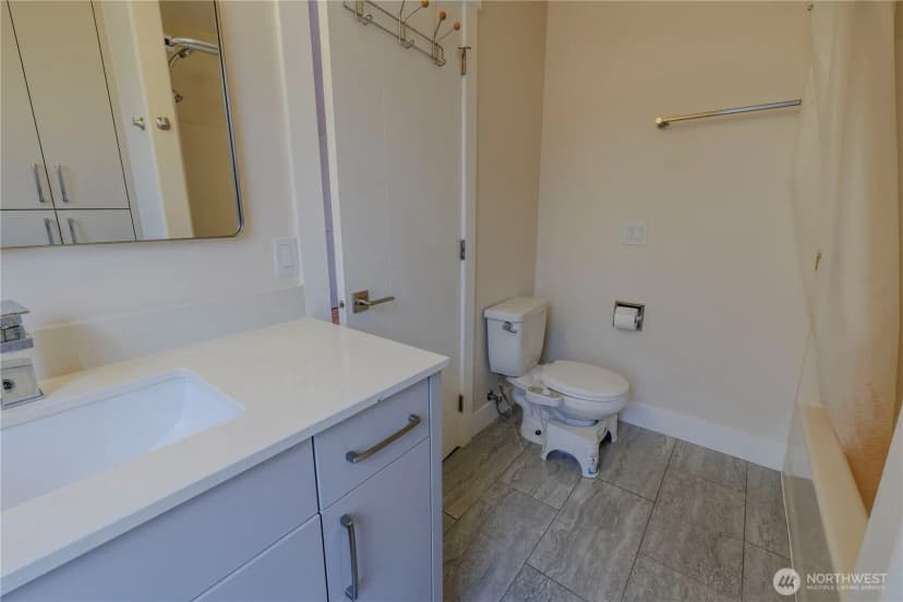 Property photo for 1318 Beazer Court, Bellingham photo 26