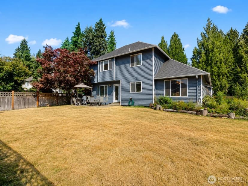 Property photo for 12110 29th Avenue Se, Everett photo 15