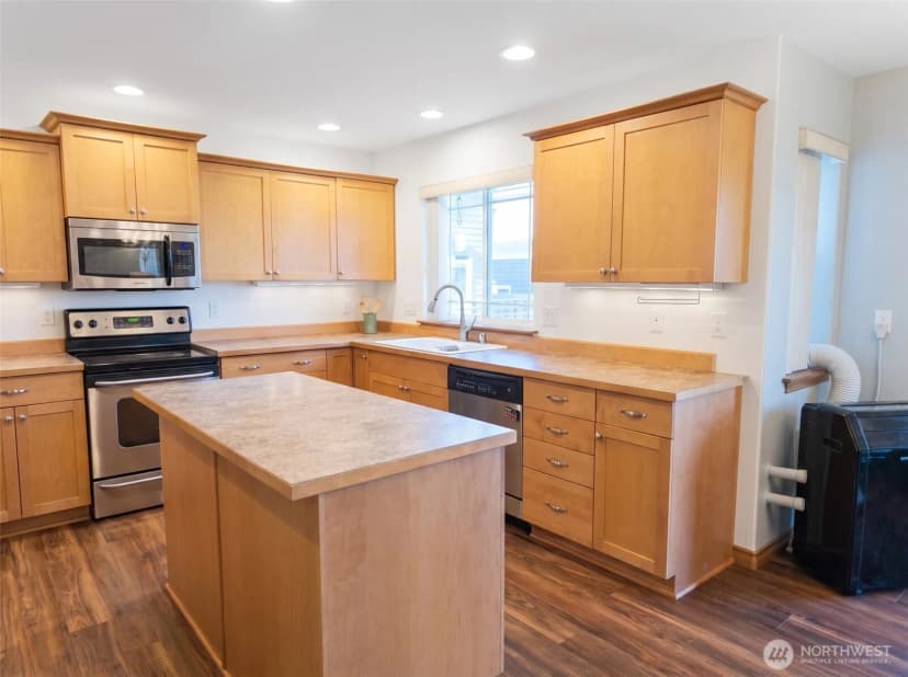 Property photo for 6204 Pacific Heights Drive, Ferndale photo 8