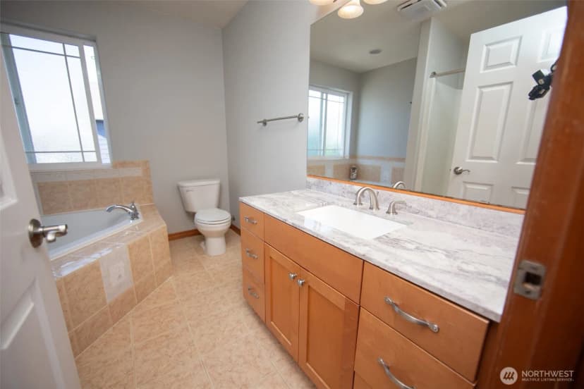Property photo for 6204 Pacific Heights Drive, Ferndale photo 15