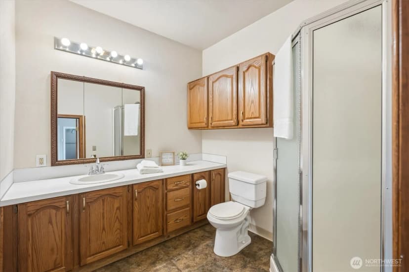Property photo for 606 N 16th Avenue, Kelso photo 20