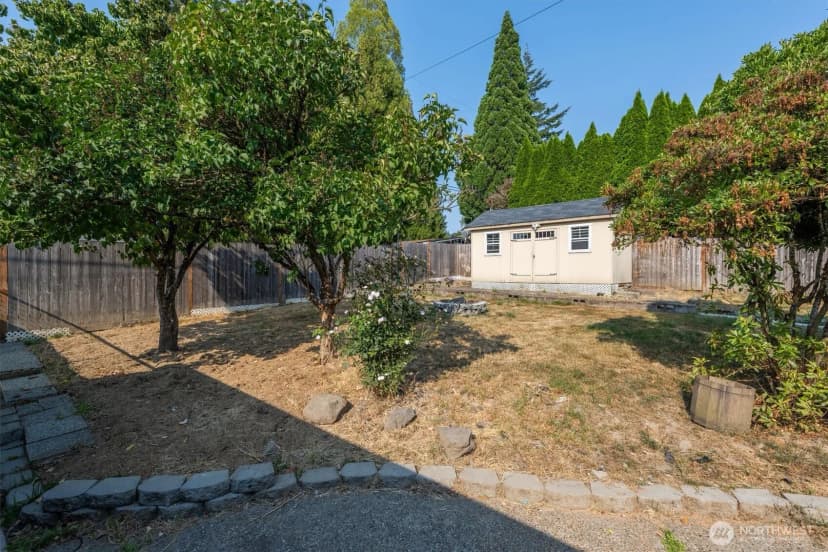 Property photo for 606 N 16th Avenue, Kelso photo 26