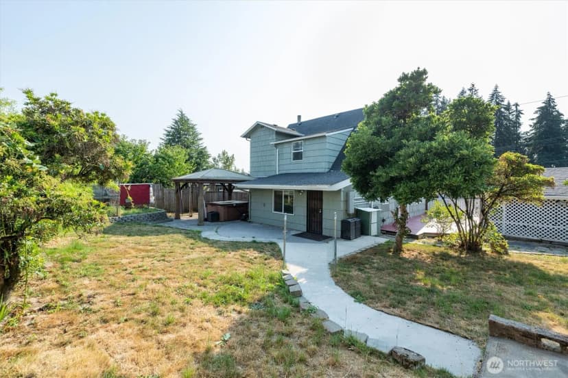 Property photo for 606 N 16th Avenue, Kelso photo 24
