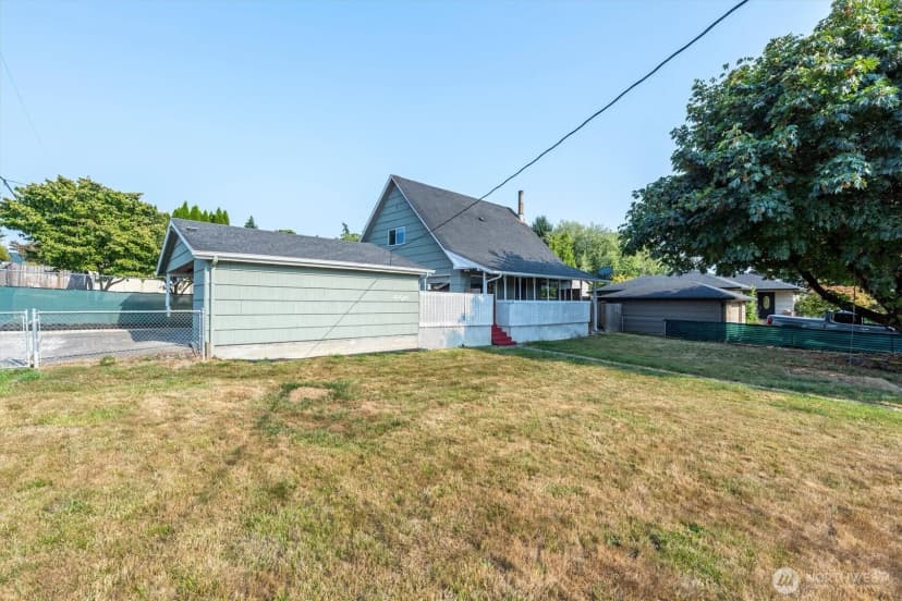 Property photo for 606 N 16th Avenue, Kelso photo 4