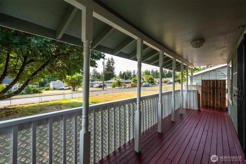 Property photo for 606 N 16th Avenue, Kelso photo 2