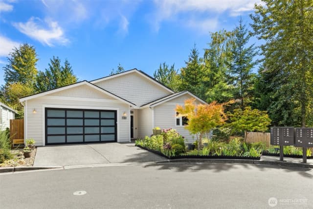 Property photo for 720 Fords Court Nw, Bainbridge Island photo 3