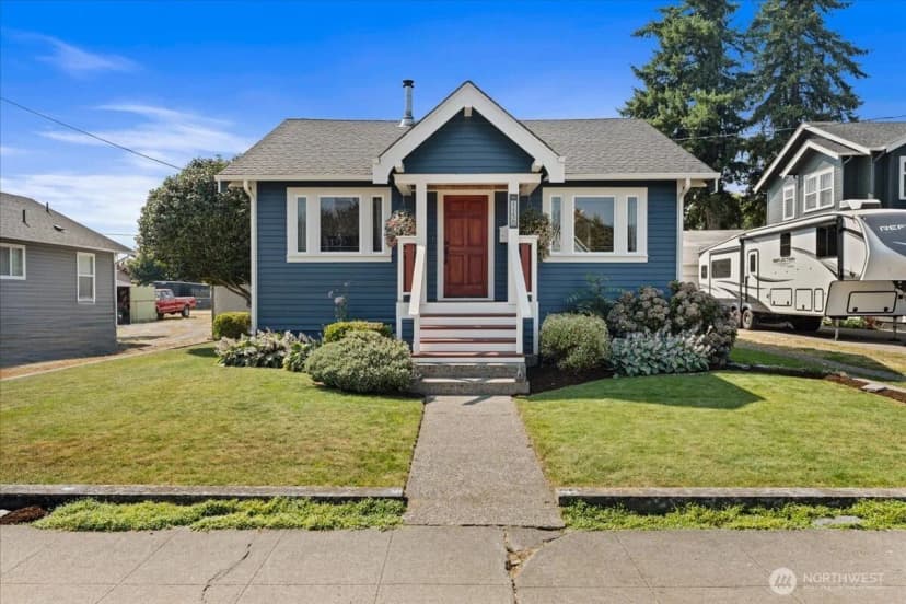 Property photo for 1138 Pioneer Street, Enumclaw photo 2