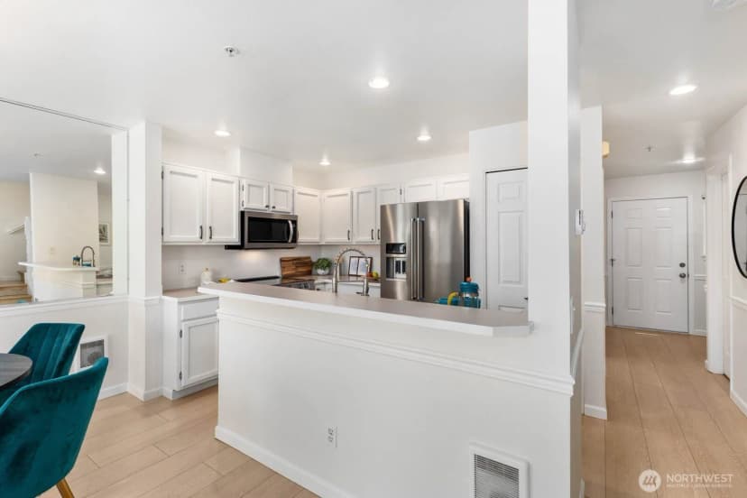 Property photo for 23824 66th Avenue S #l104, Kent photo 10
