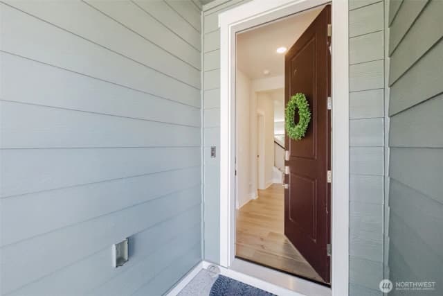 Property photo for 4436 Hibiscus Circle Sw, Port Orchard photo 3