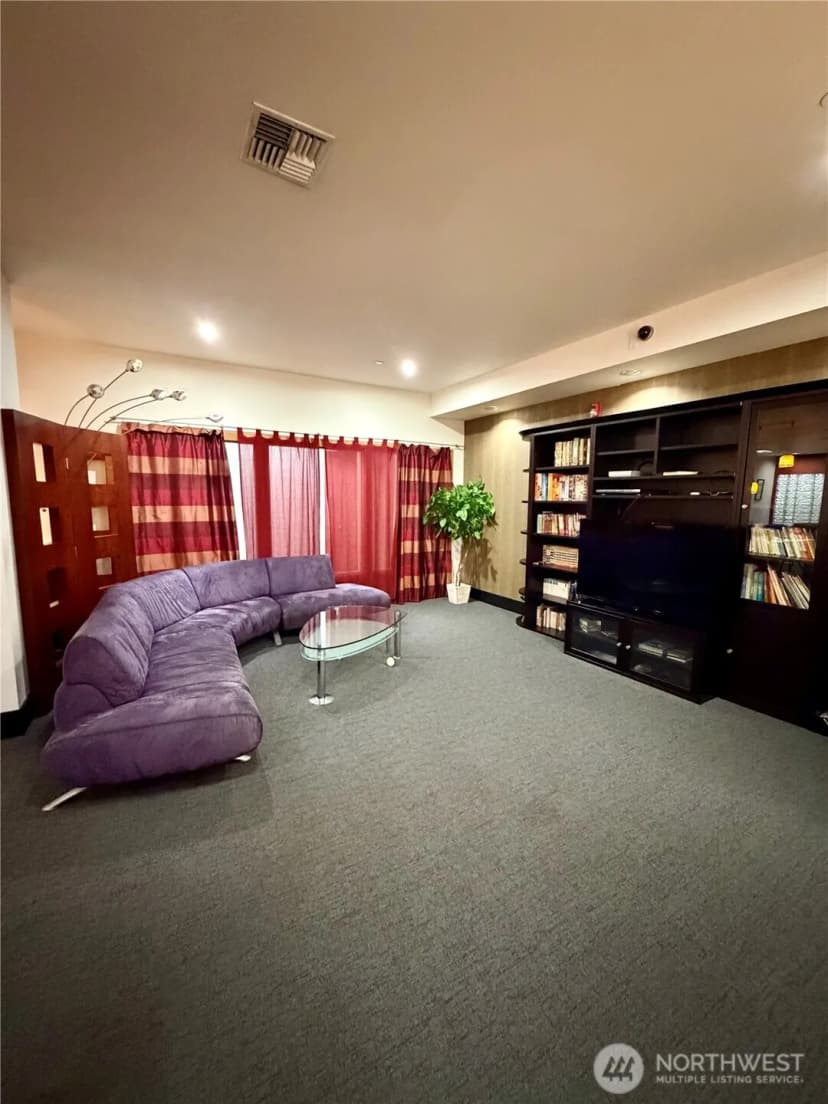 Property photo for 668 S Lane Street #406, Seattle photo 11