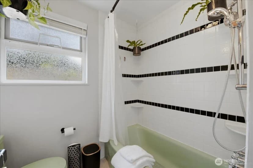 Property photo for 2145 N 146th Street, Shoreline photo 14