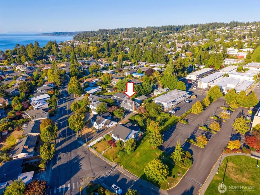 Property photo for 502 3rd Avenue N, Edmonds photo 35